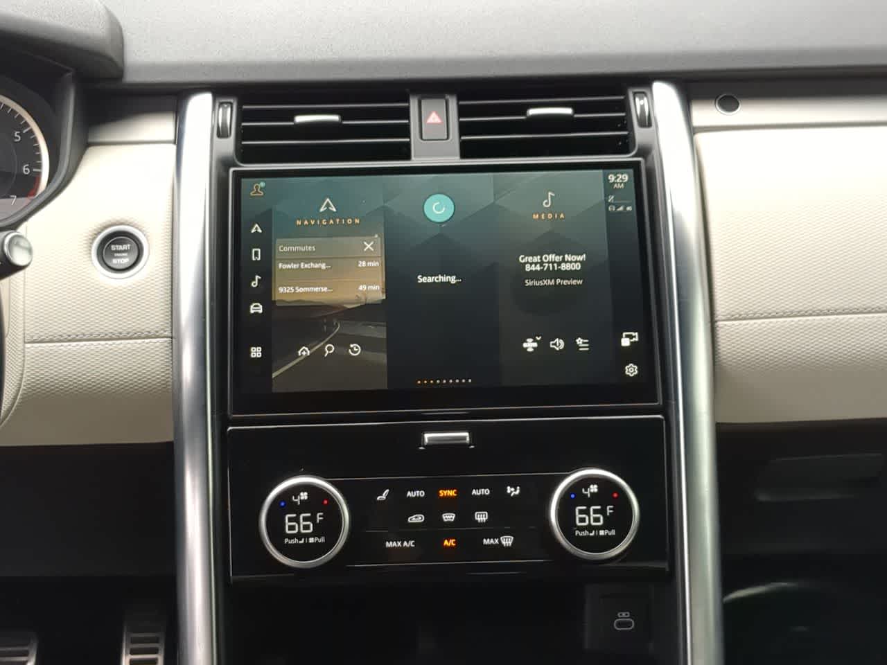 Thumbnail: 2023 Land Rover Discovery - 29