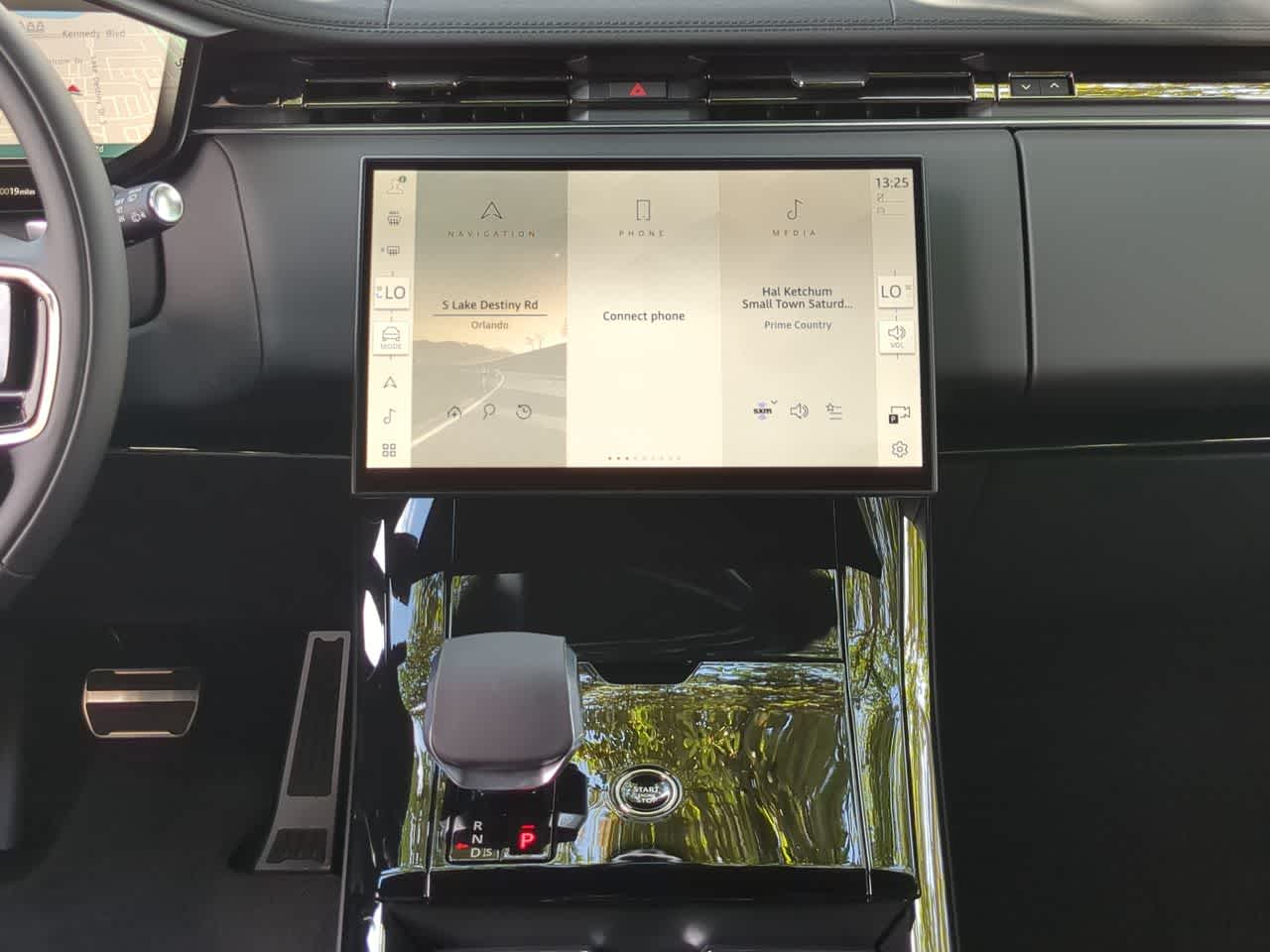 Thumbnail: 2026 Land Rover Range Rover Sport - 30