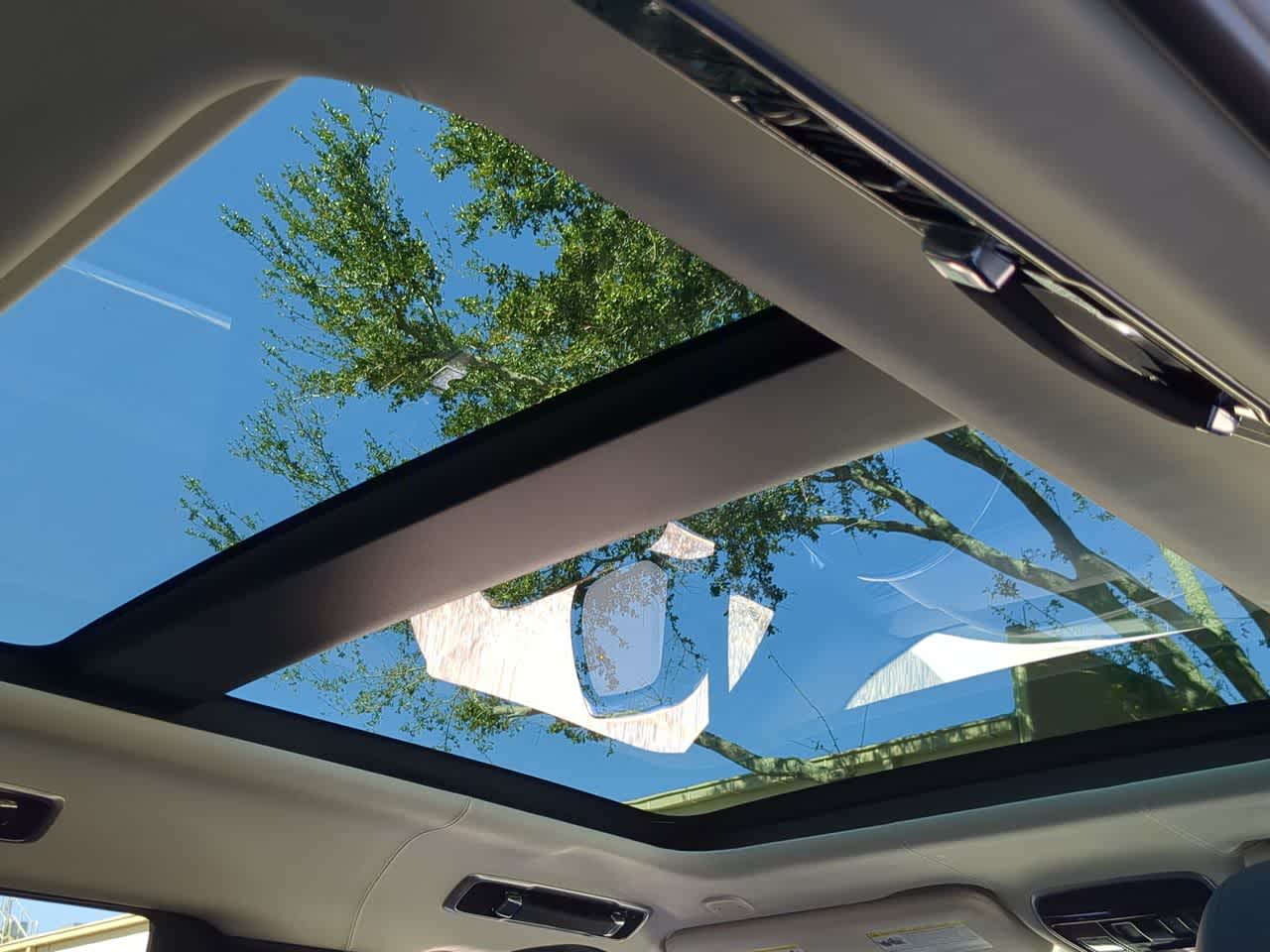 Thumbnail: 2025 Land Rover Range Rover - 22