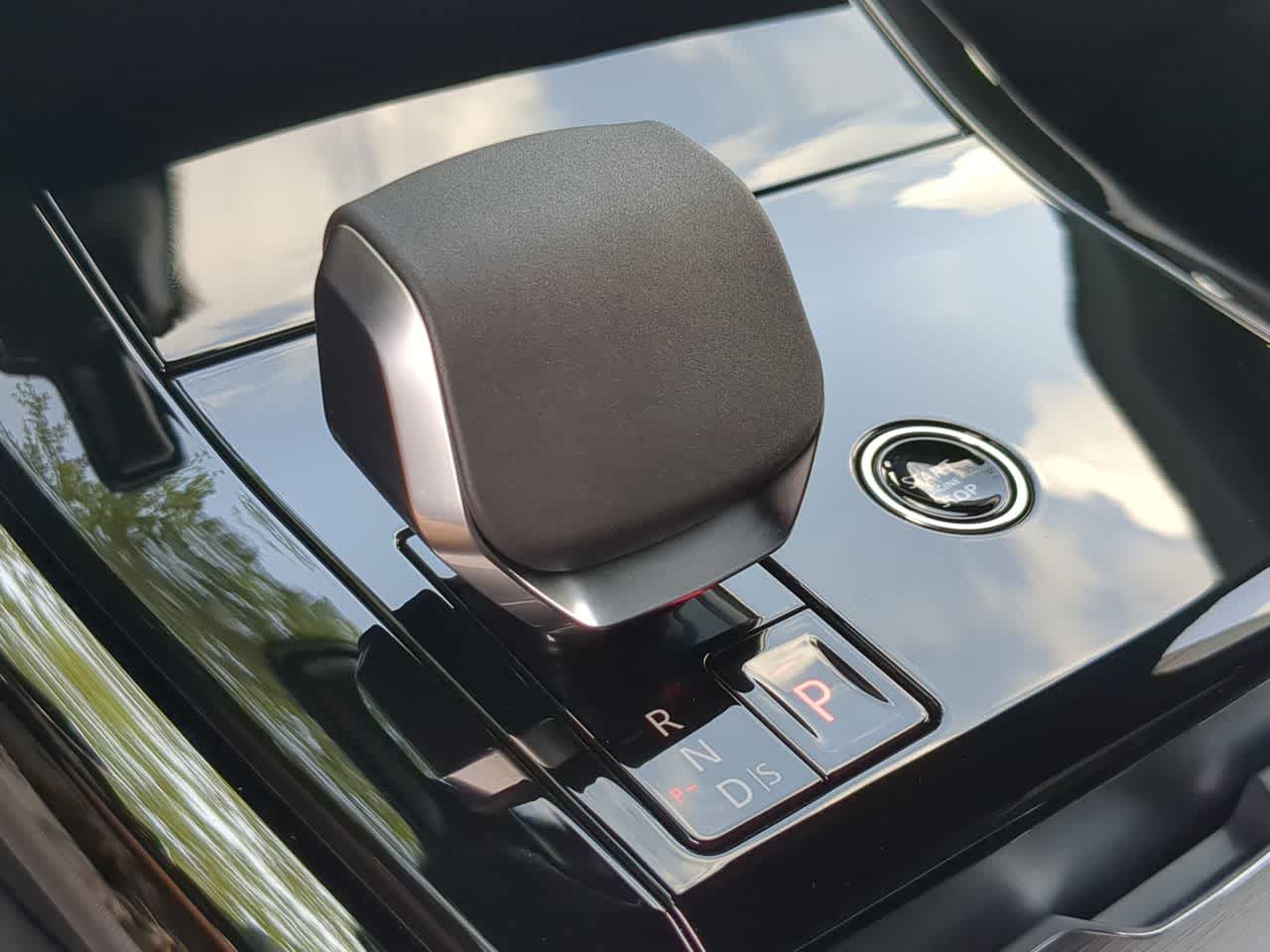 Thumbnail: 2026 Land Rover Range Rover Sport - 35