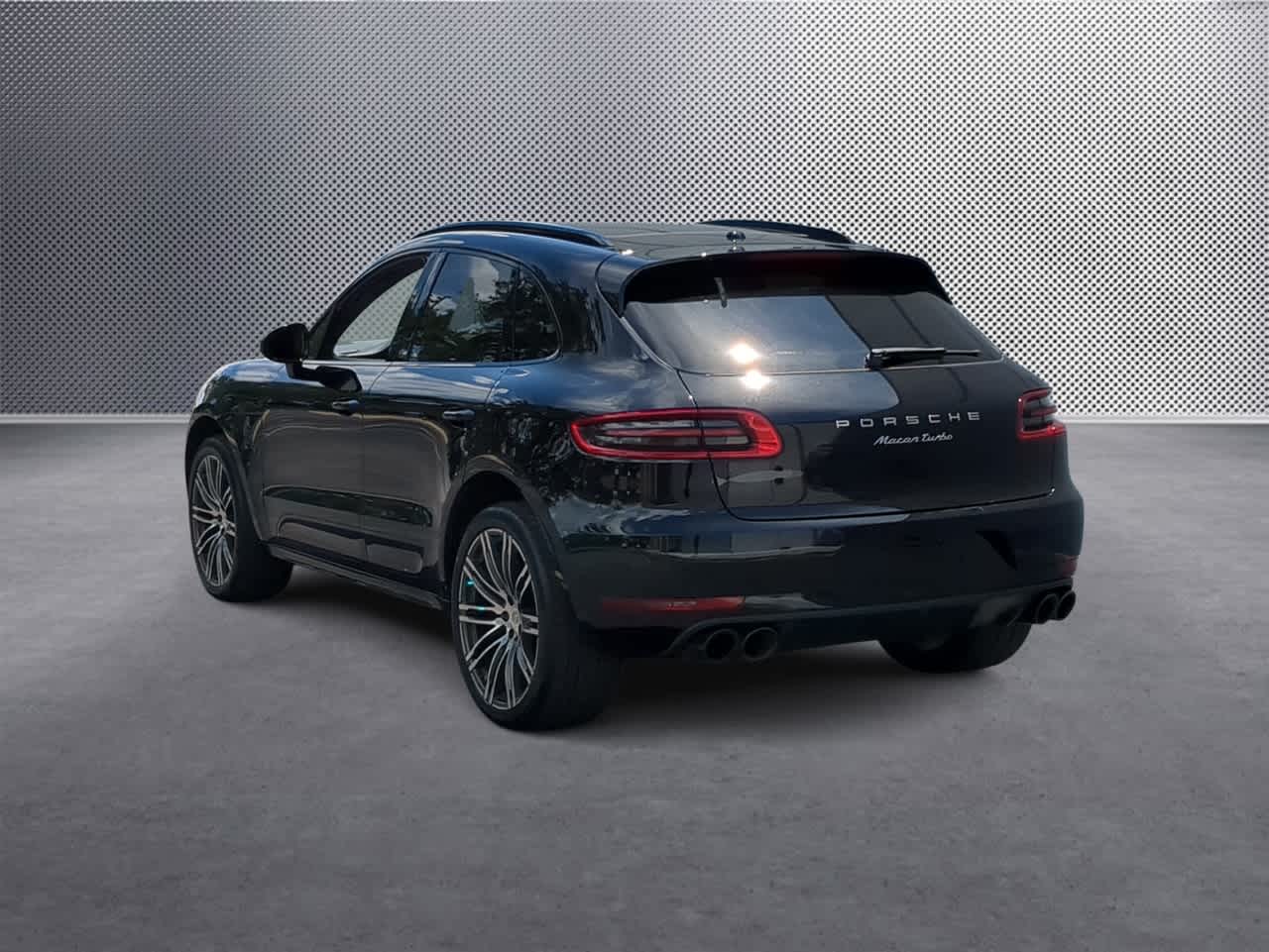 Thumbnail: 2017 Porsche Macan - 6