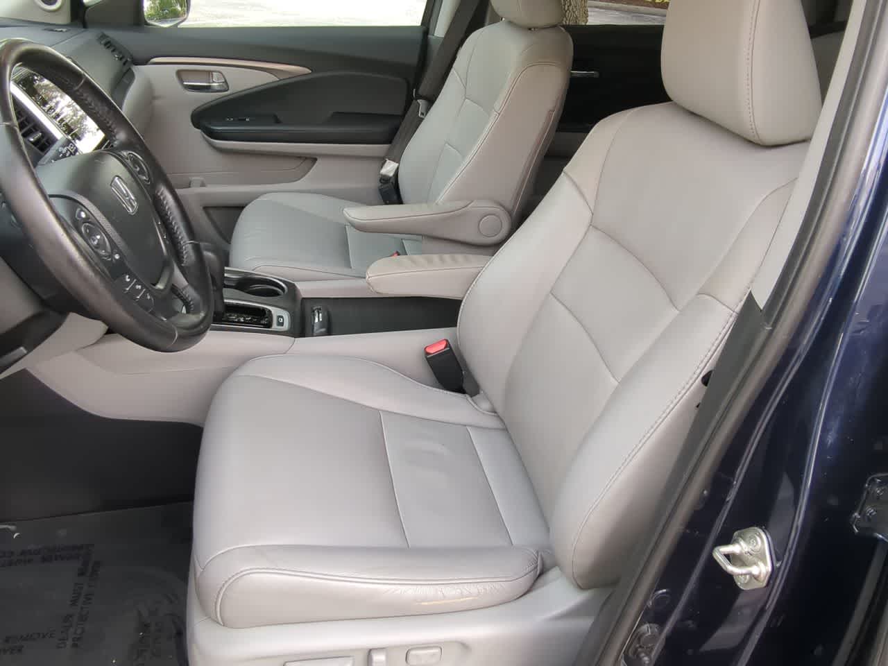 Thumbnail: 2018 Honda Pilot - 16