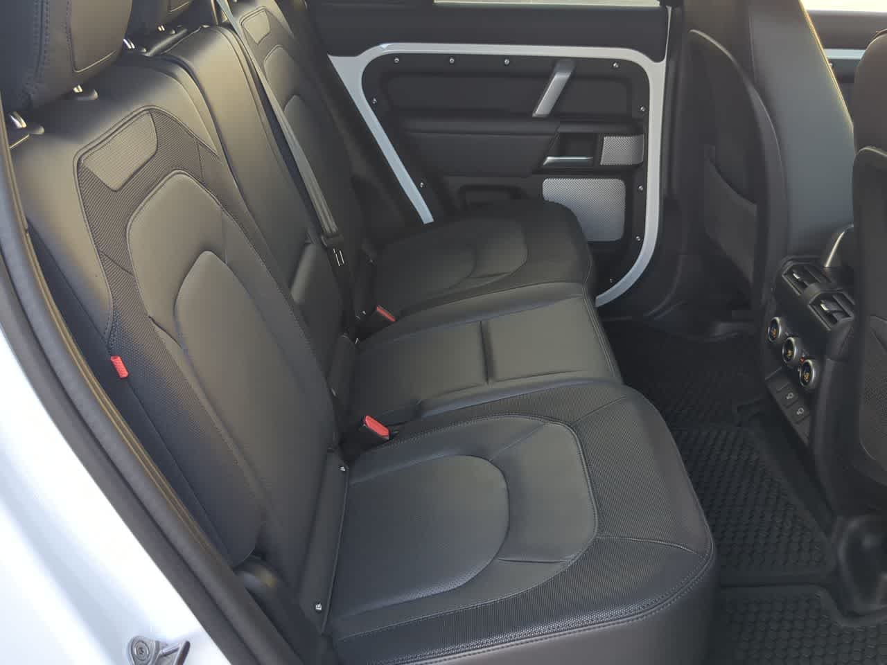 Thumbnail: 2024 Land Rover Defender - 22