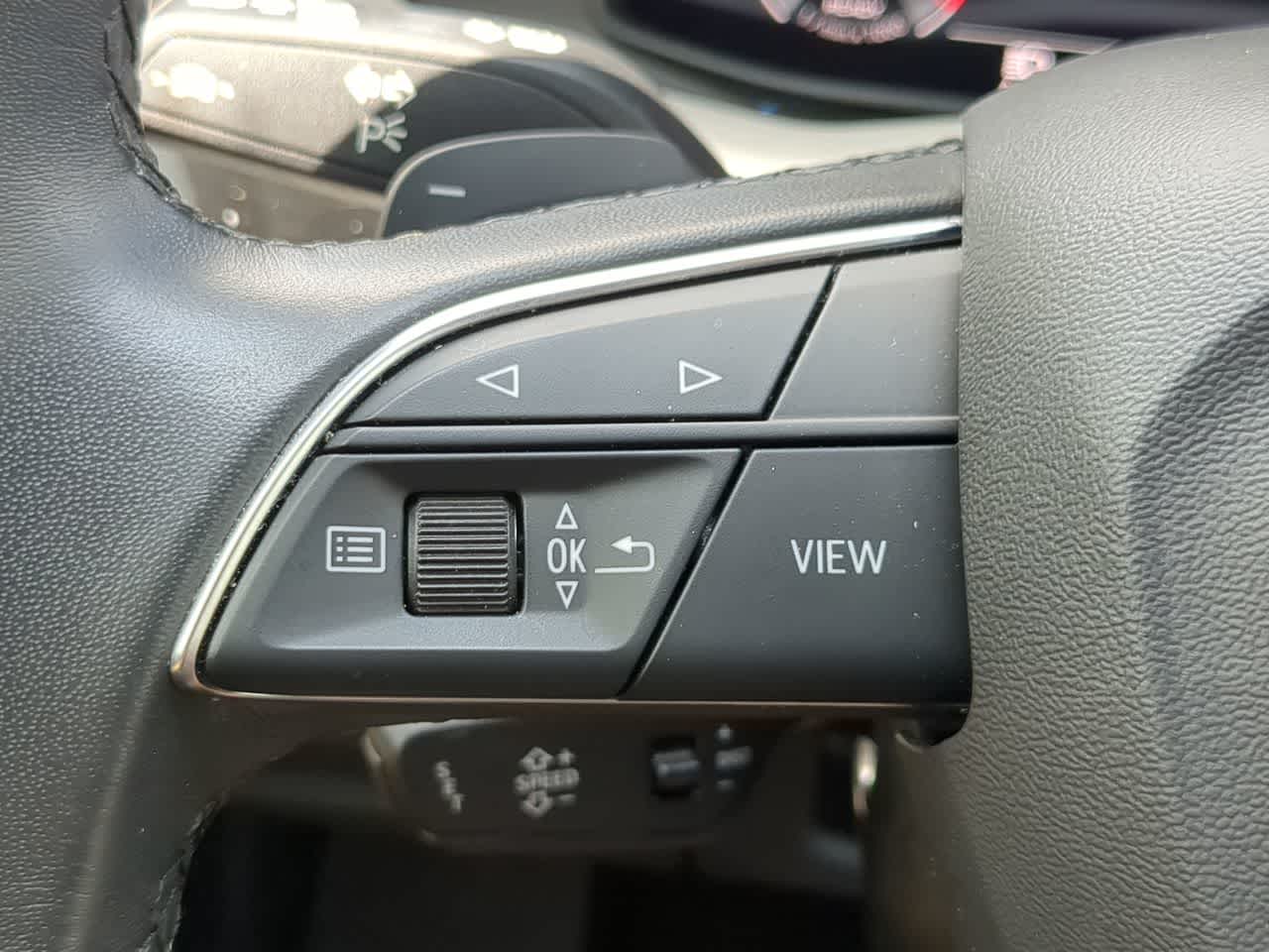 2023 Audi Q7 Premium Plus 25