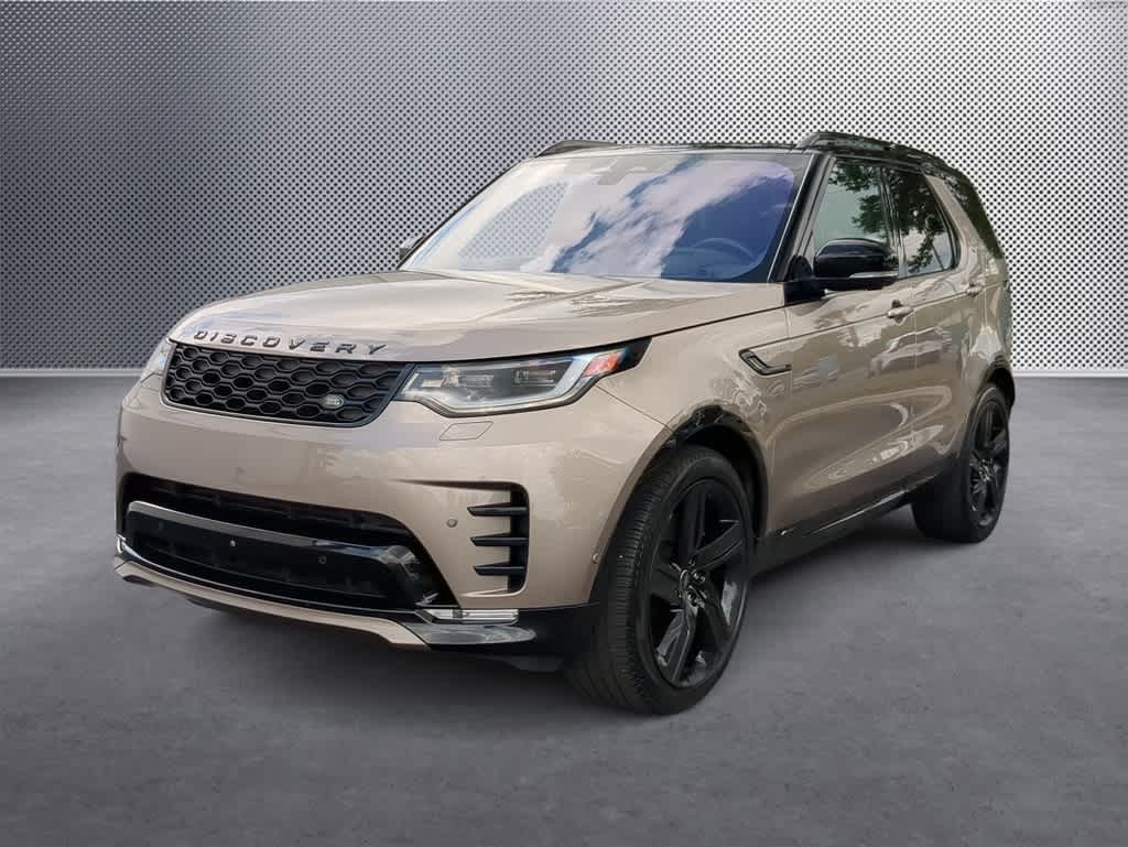 Thumbnail: 2022 Land Rover Discovery - 4
