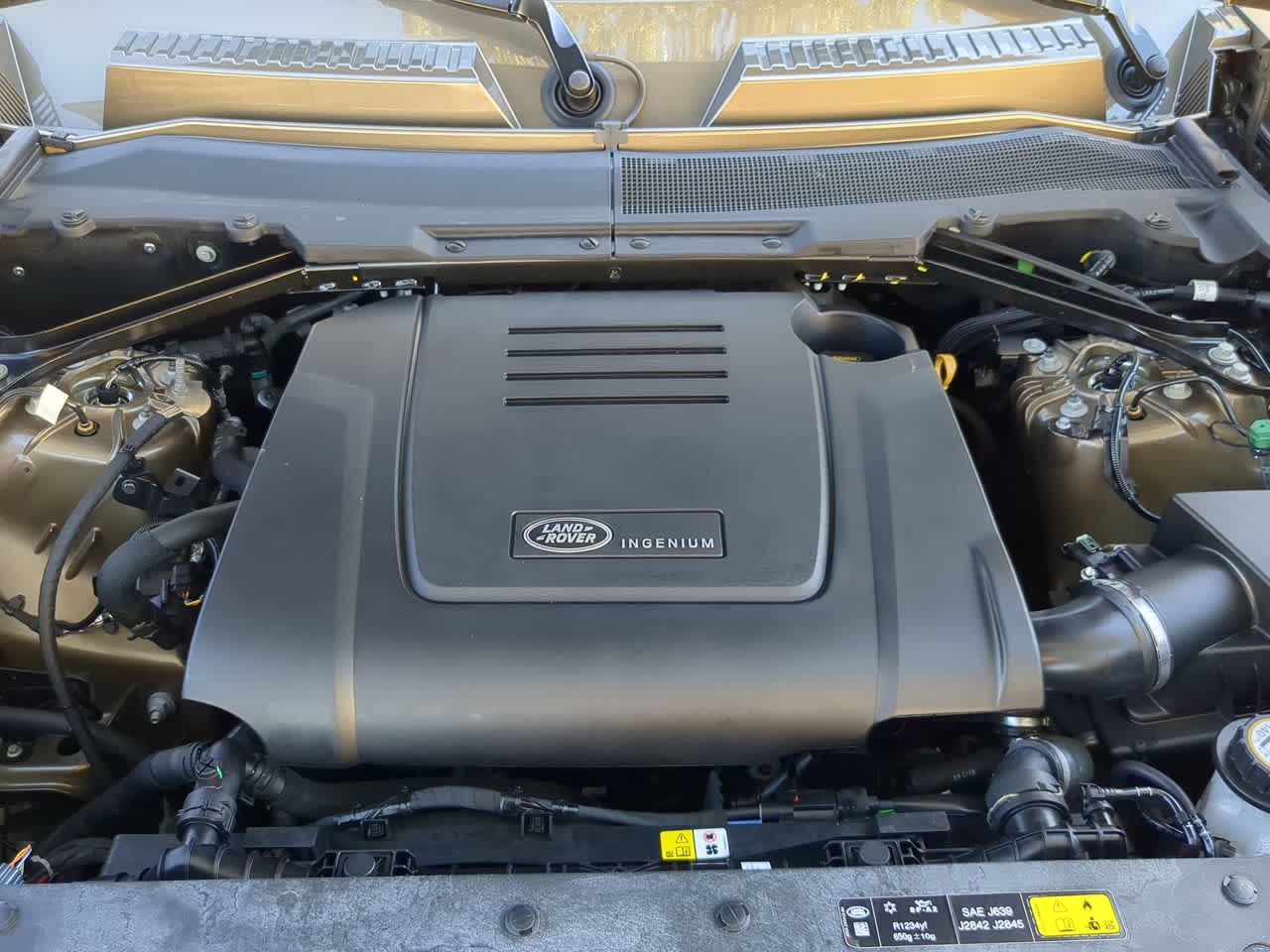 Thumbnail: 2025 Land Rover Defender - 15