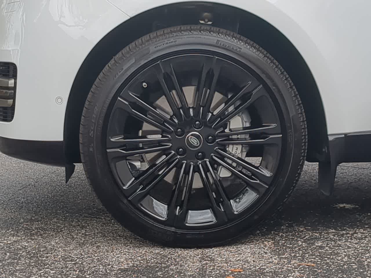 Thumbnail: 2025 Land Rover Range Rover - 14