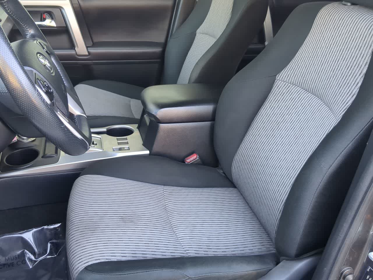 Thumbnail: 2016 Toyota 4Runner - 16