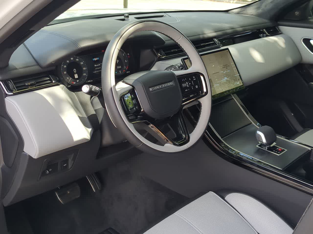 Thumbnail: 2026 Land Rover Range Rover Velar - 10