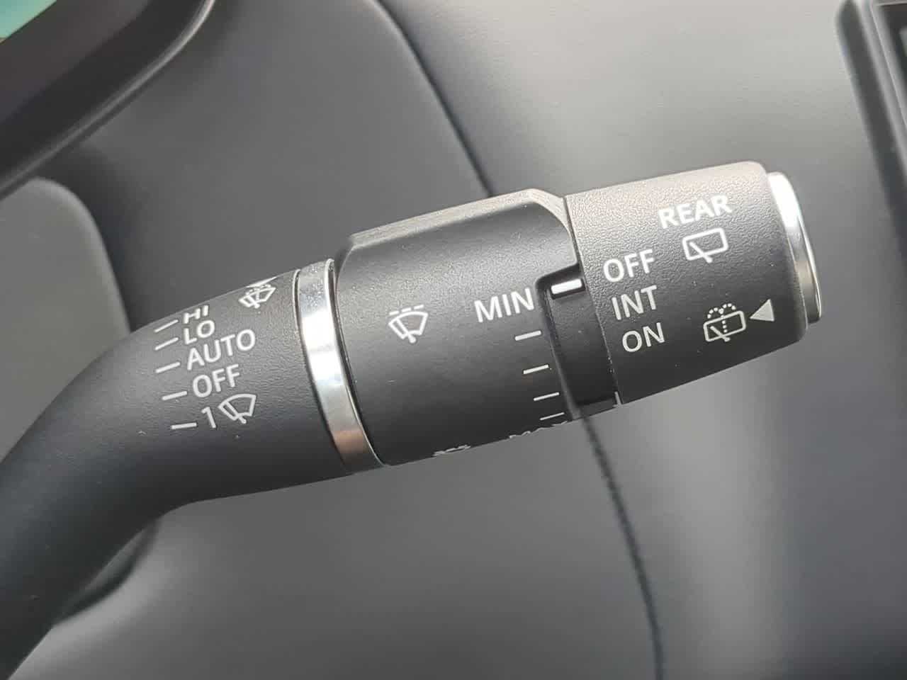 Thumbnail: 2025 Land Rover Range Rover Sport - 28