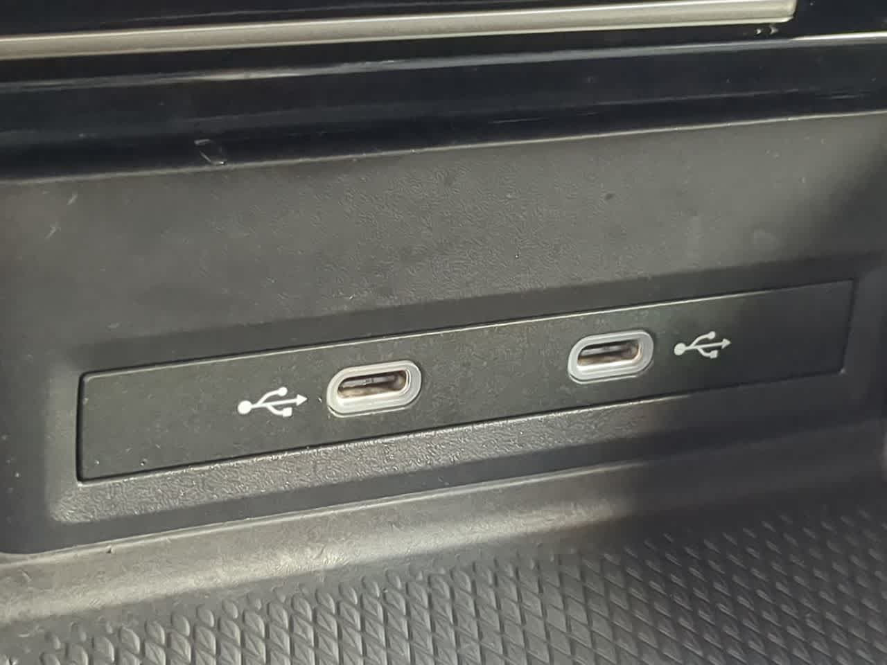 Thumbnail: 2024 Volkswagen Atlas - 32