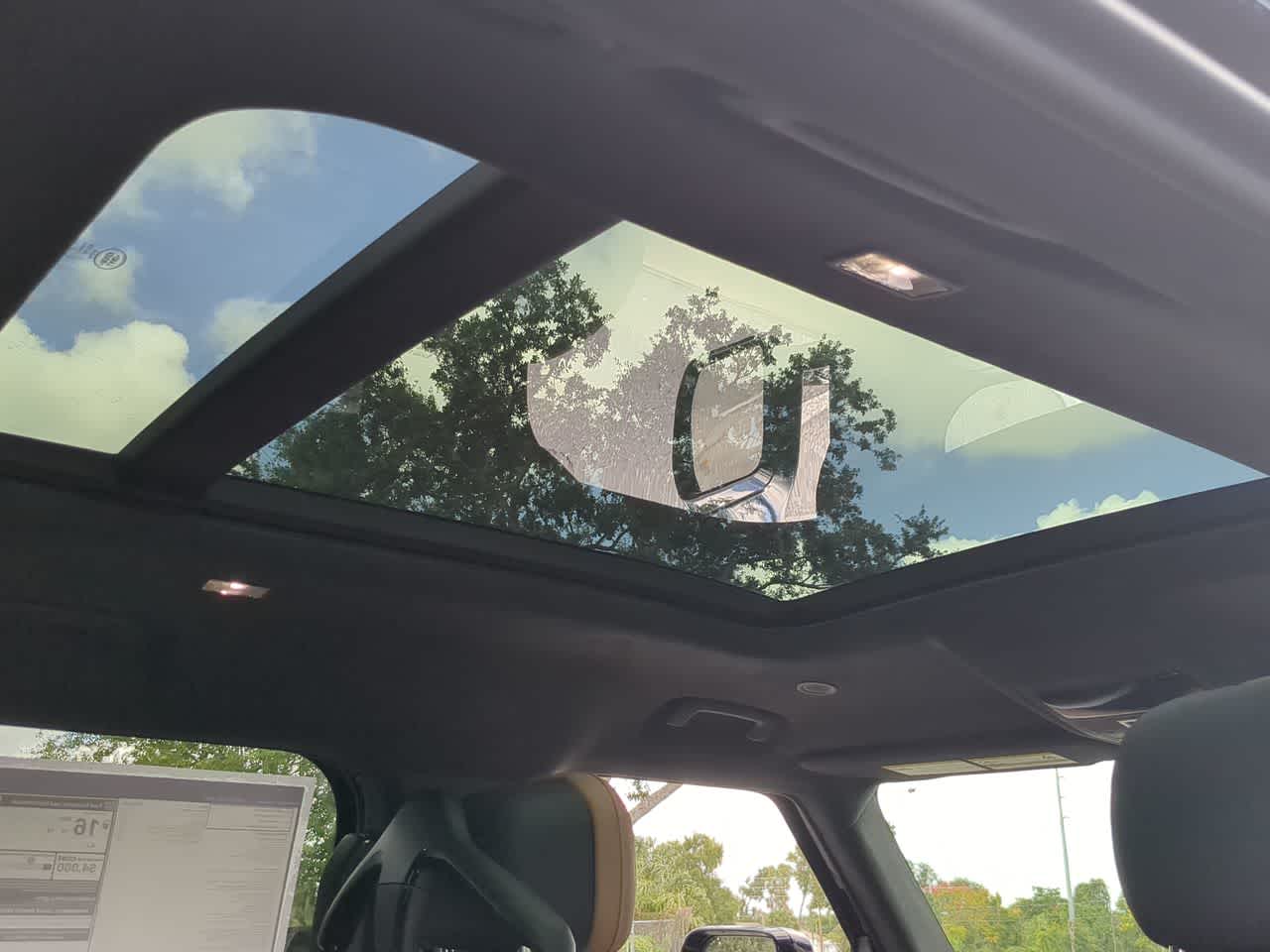 Thumbnail: 2025 Land Rover Defender - 23