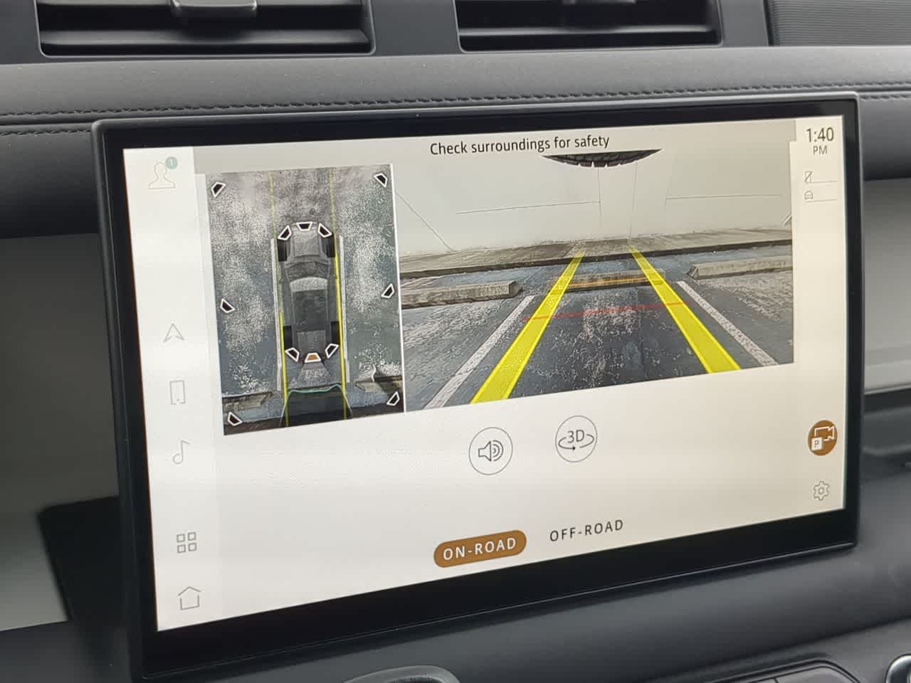 Thumbnail: 2025 Land Rover Defender - 31