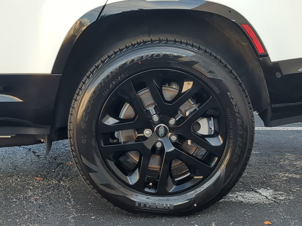 Thumbnail: 2024 Land Rover Defender - 14