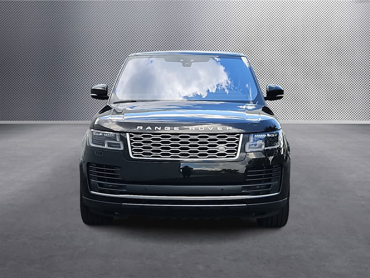Thumbnail: 2022 Land Rover Range Rover - 3