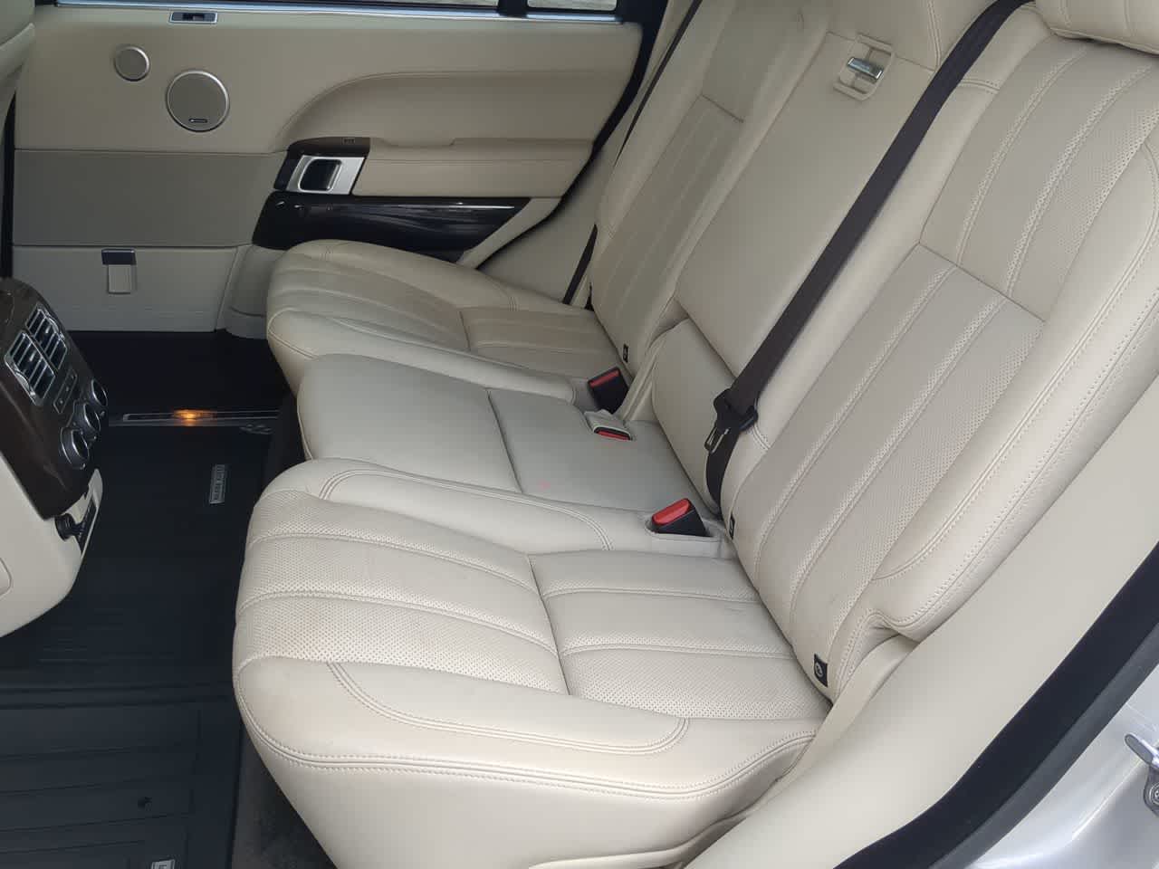 Thumbnail: 2017 Land Rover Range Rover - 19