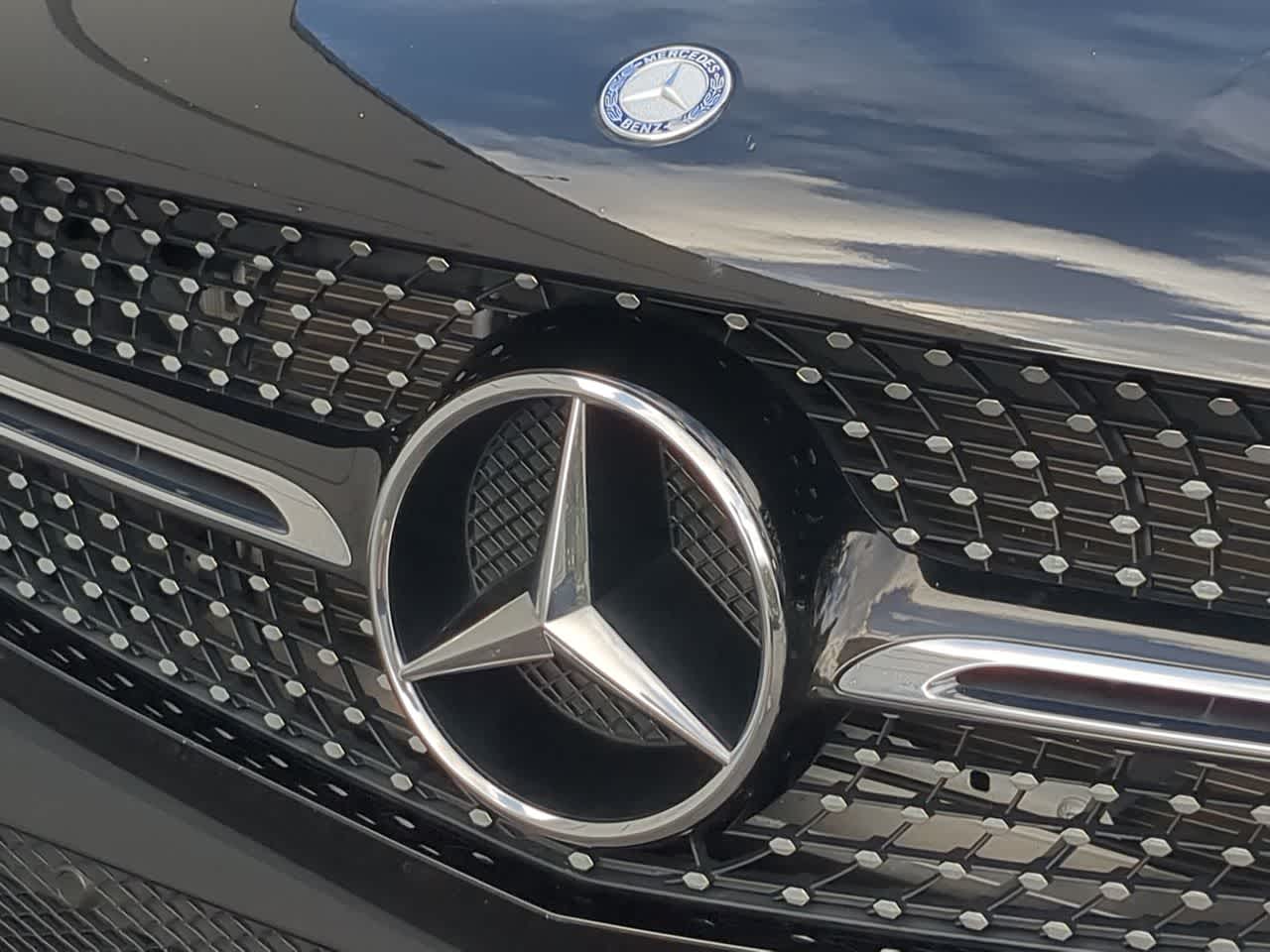 Thumbnail: 2017 Mercedes-Benz GLC - 11