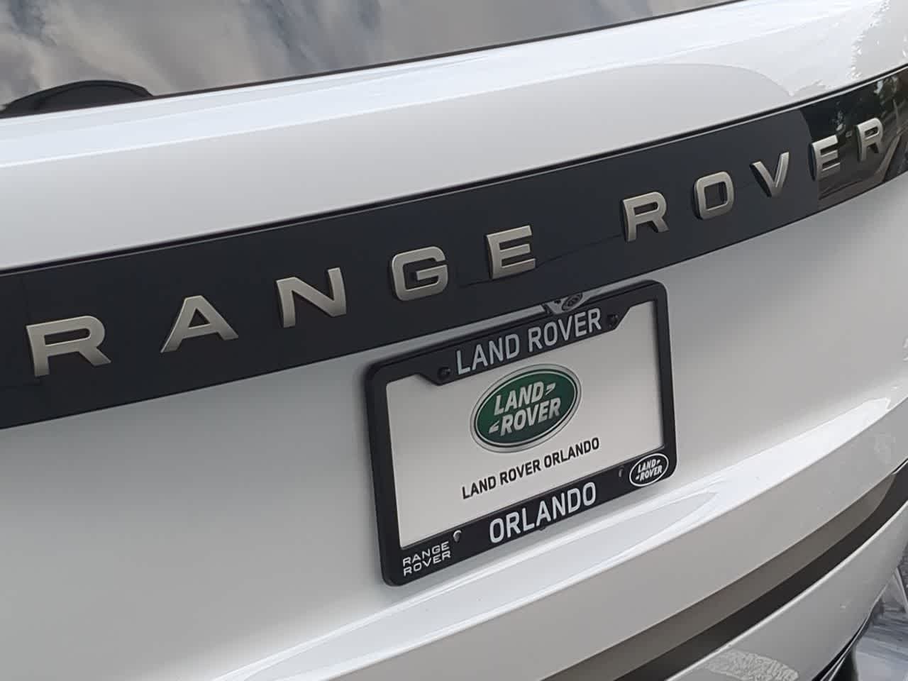 Thumbnail: 2025 Land Rover Range Rover - 13