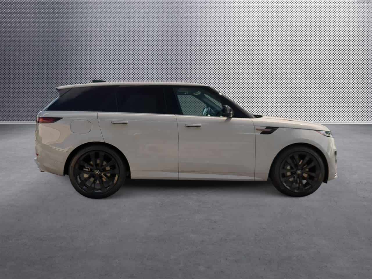 Thumbnail: 2025 Land Rover Range Rover Sport - 9