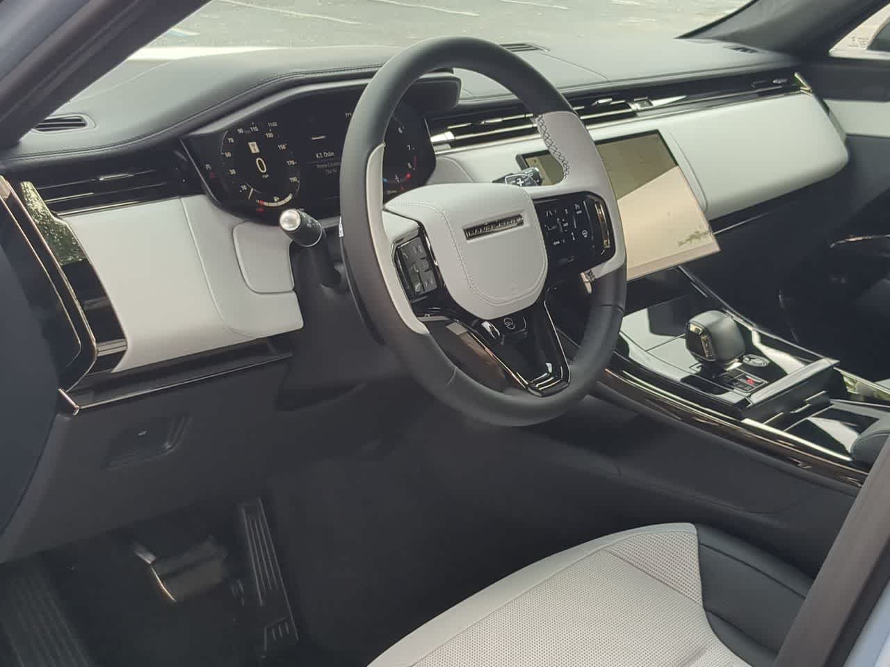 Thumbnail: 2026 Land Rover Range Rover Sport - 10