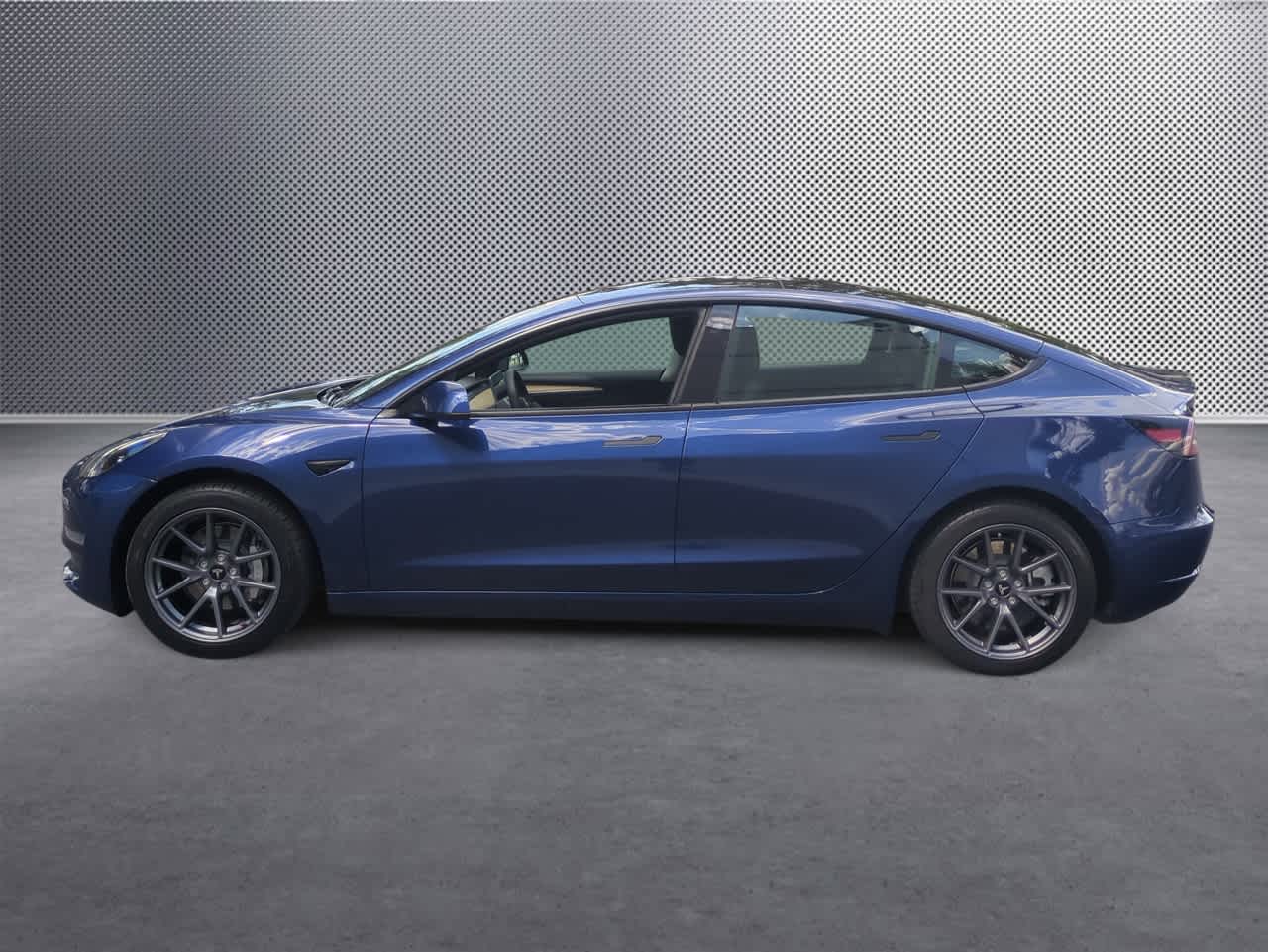 Thumbnail: 2021 Tesla Model 3 - 5
