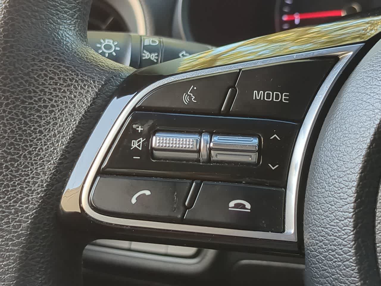 Thumbnail: 2020 Kia Forte - 22