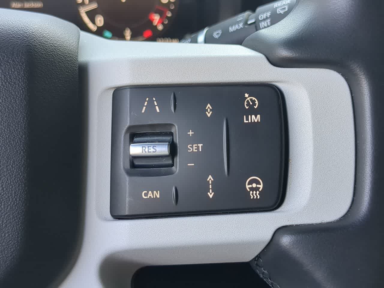 Thumbnail: 2025 Land Rover Defender - 26