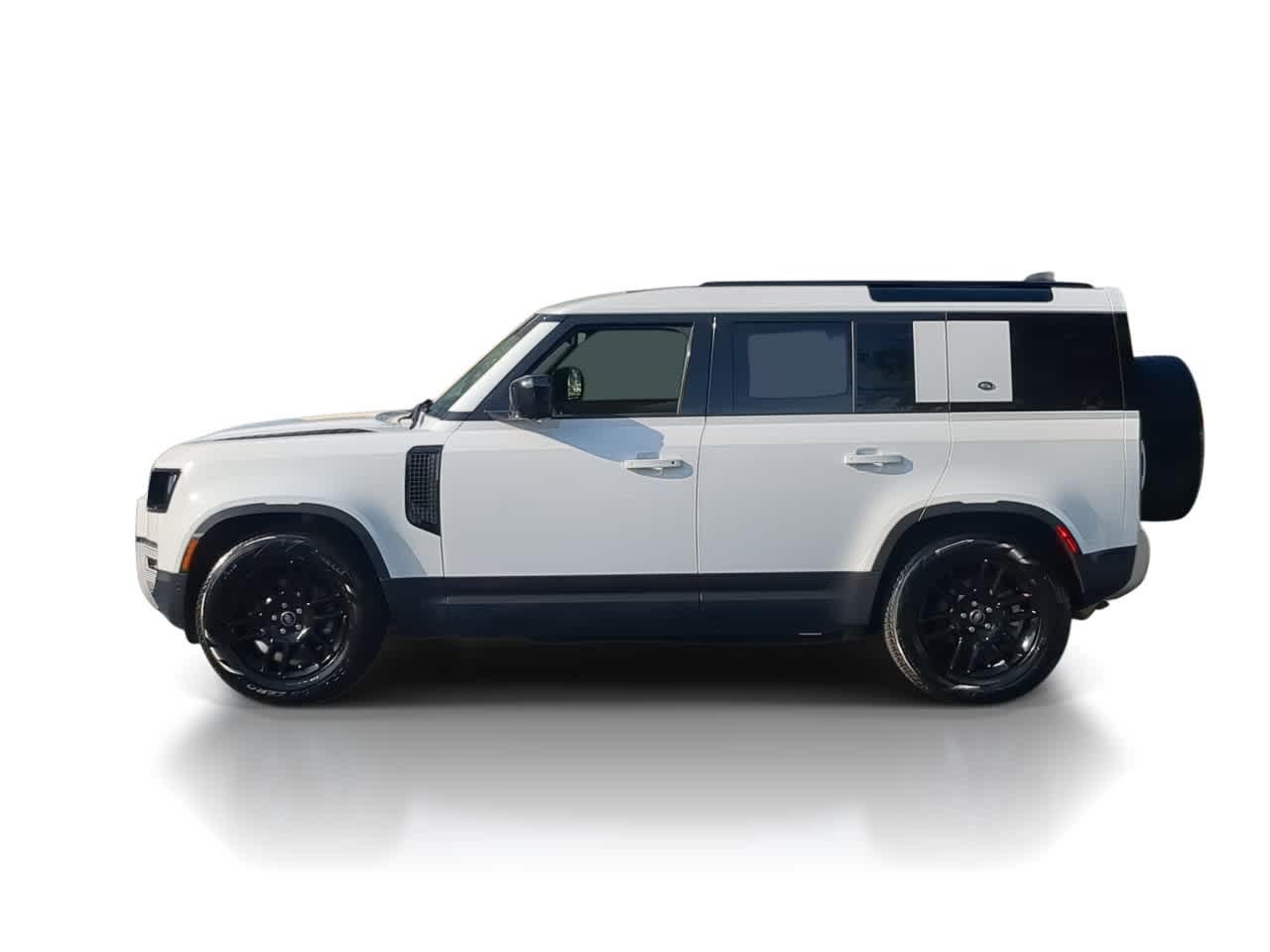 Thumbnail: 2024 Land Rover Defender - 5