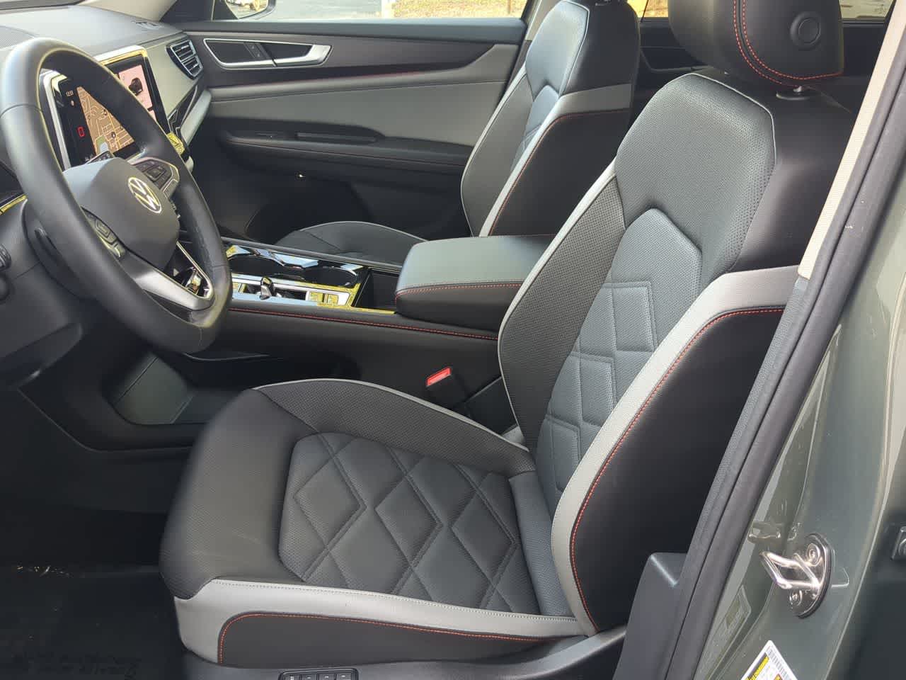 Thumbnail: 2024 Volkswagen Atlas - 15