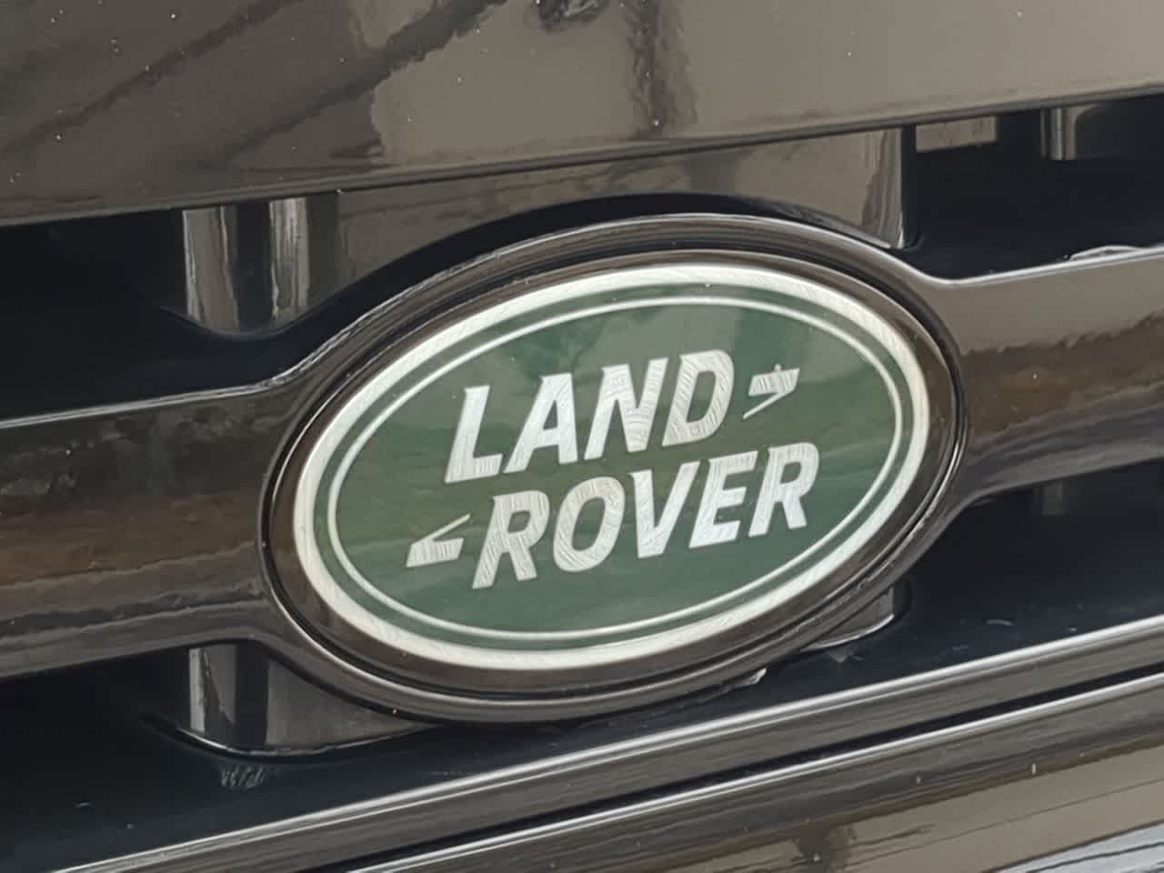 Thumbnail: 2025 Land Rover Defender - 11
