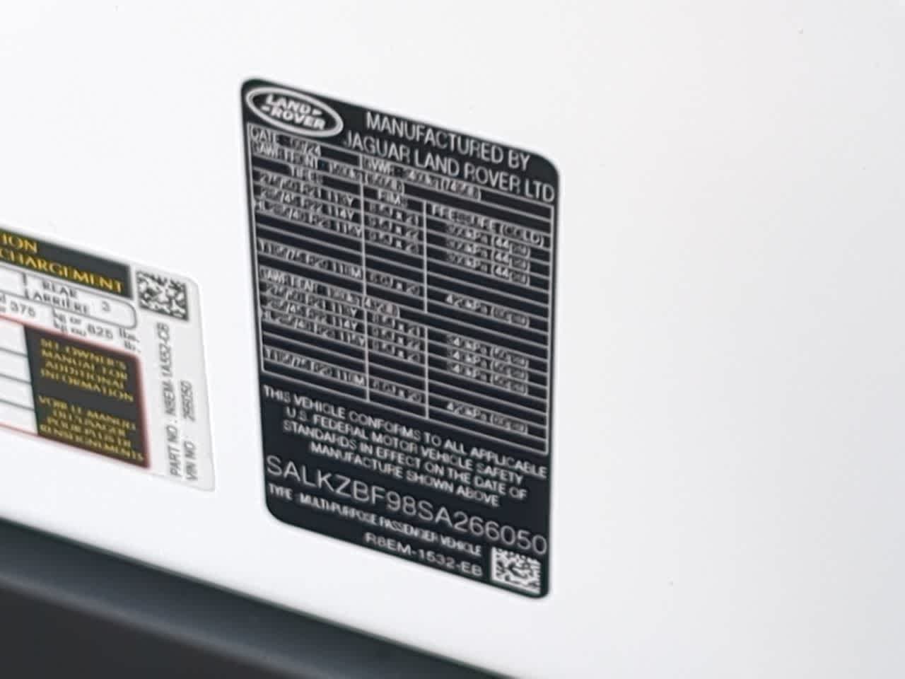 Thumbnail: 2025 Land Rover Range Rover - 38