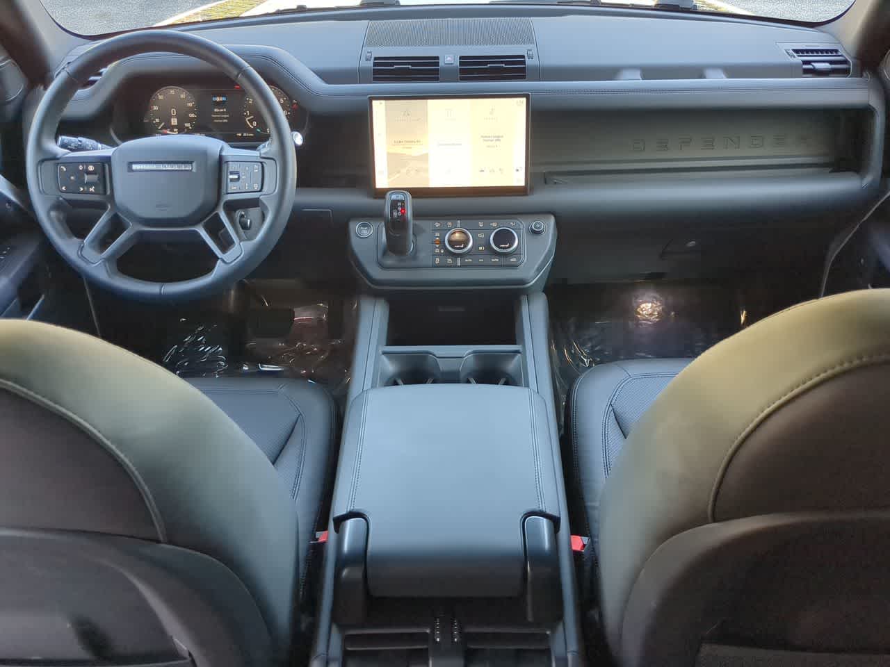 Thumbnail: 2025 Land Rover Defender - 15