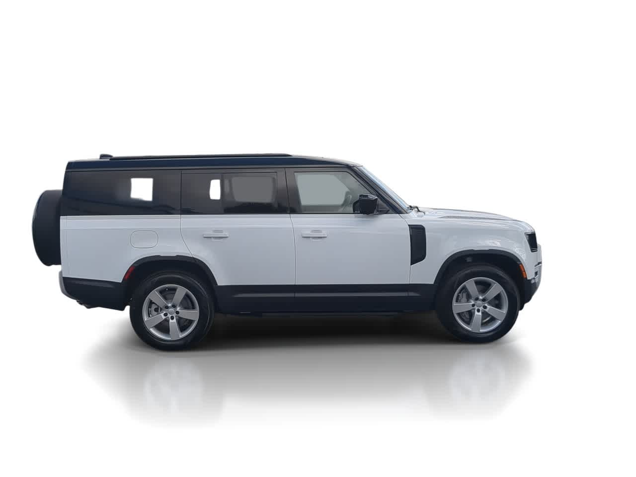 Thumbnail: 2025 Land Rover Defender - 9