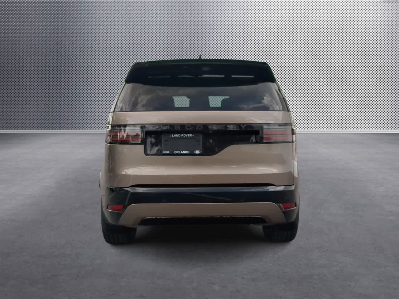 Thumbnail: 2024 Land Rover Discovery - 7