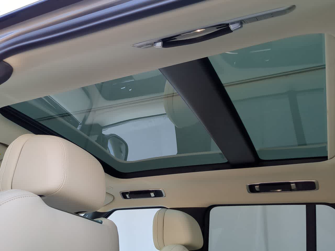 Thumbnail: 2025 Land Rover Range Rover - 22