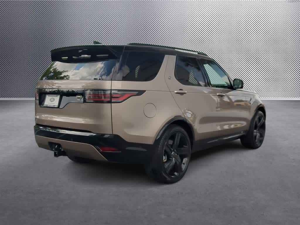 Thumbnail: 2022 Land Rover Discovery - 8