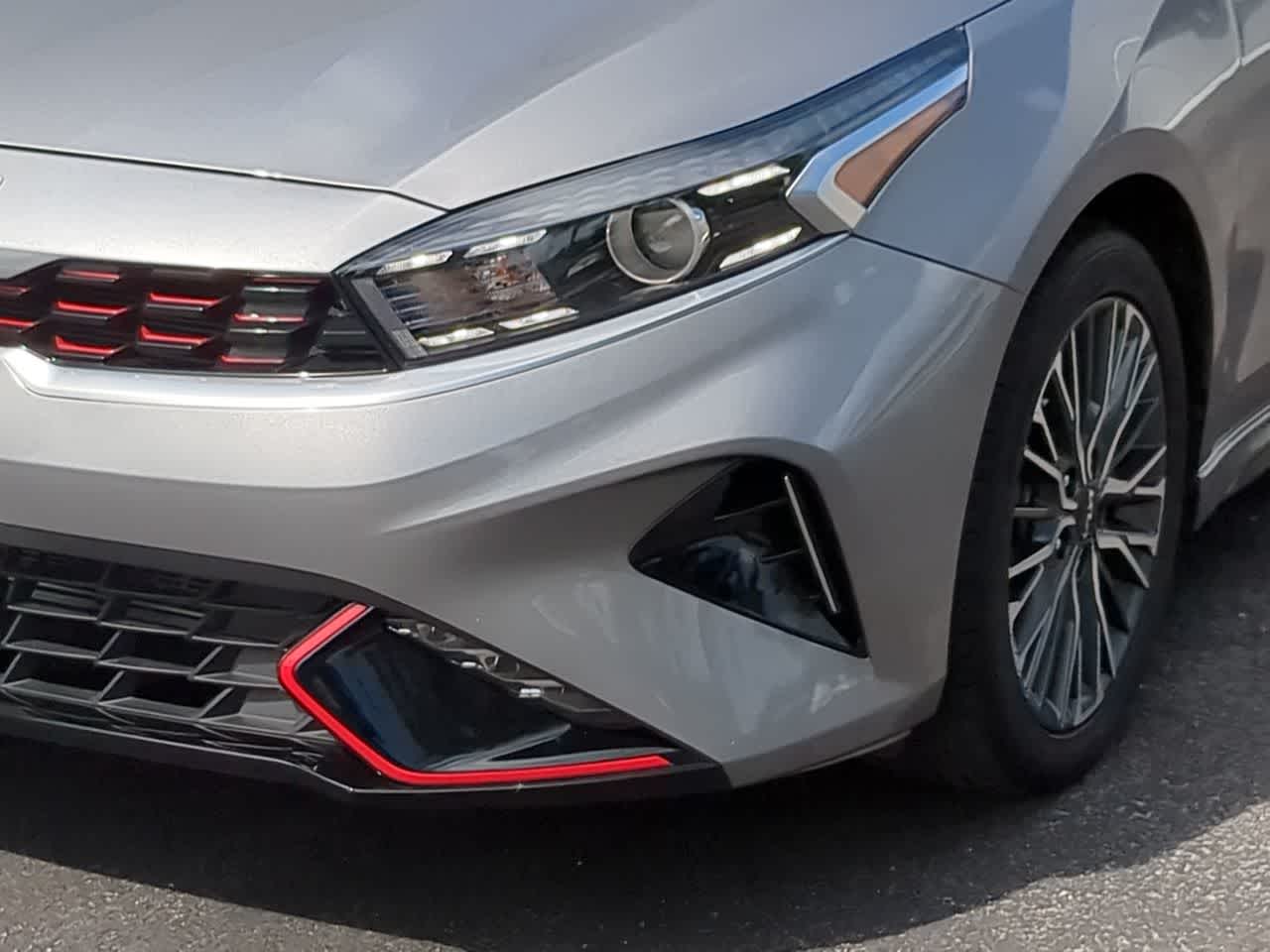 Thumbnail: 2023 Kia Forte - 11