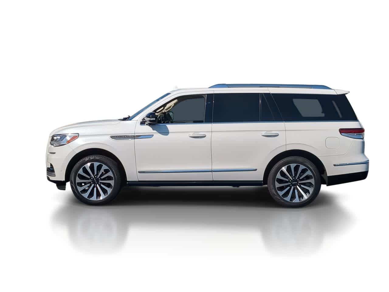Thumbnail: 2024 Lincoln Navigator - 5