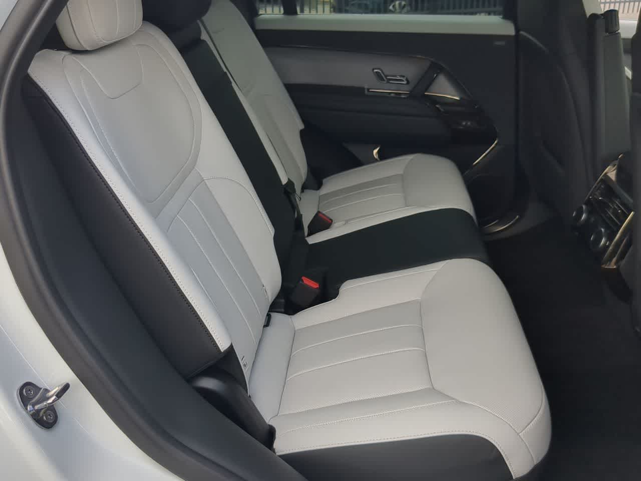 Thumbnail: 2025 Land Rover Range Rover Sport - 22