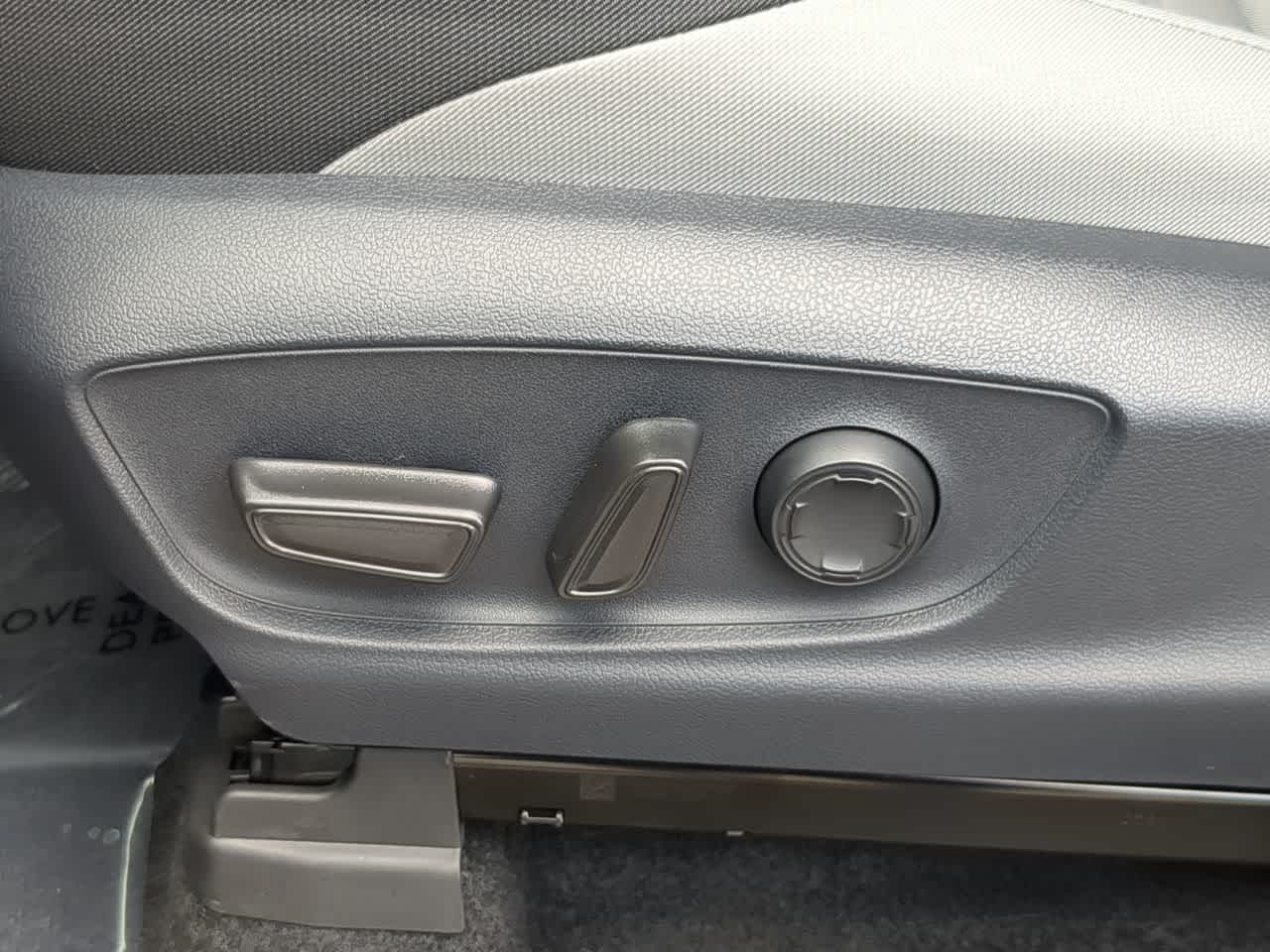 Thumbnail: 2025 Toyota Tacoma - 18