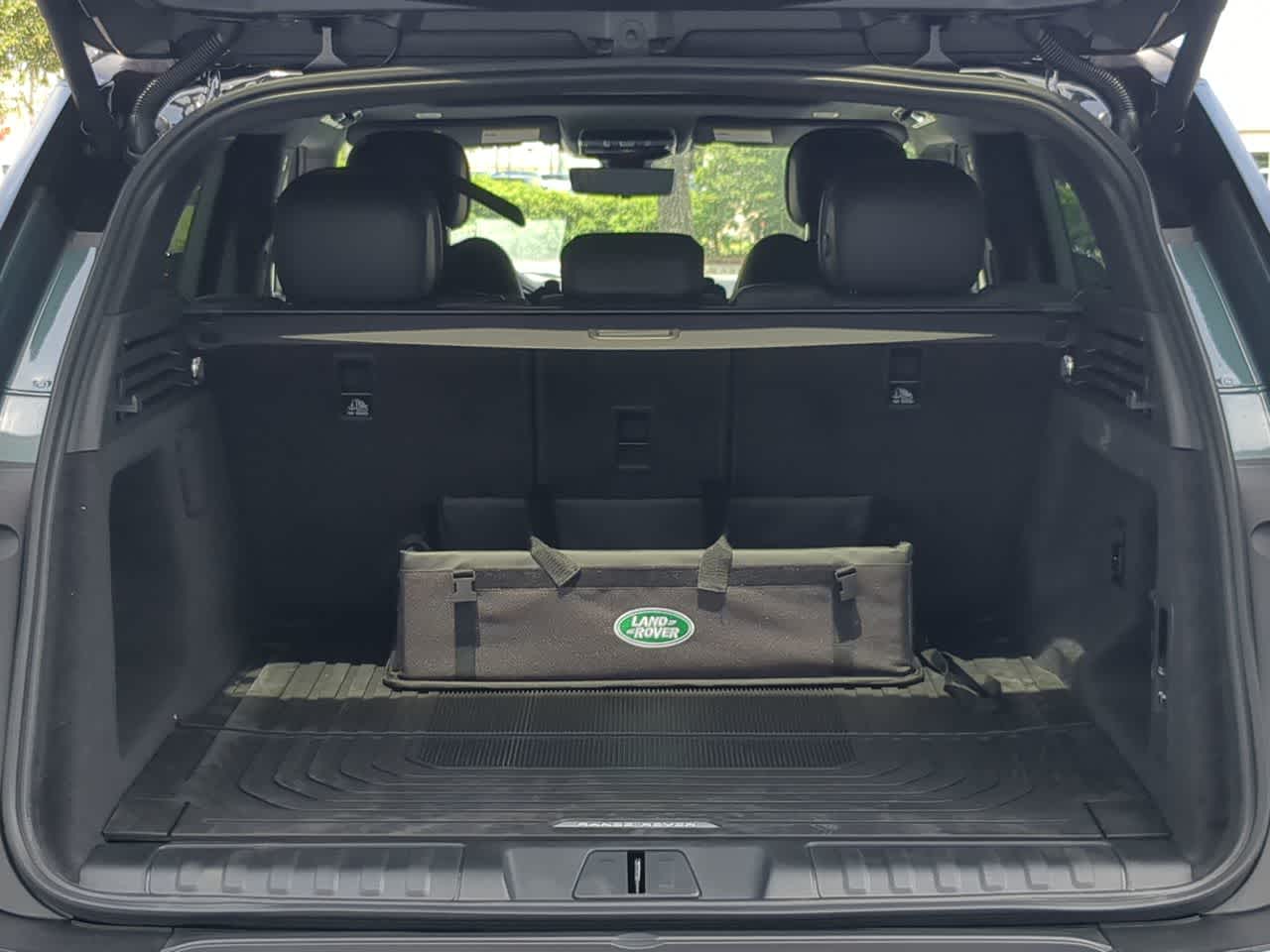 Thumbnail: 2026 Land Rover Range Rover Sport - 36