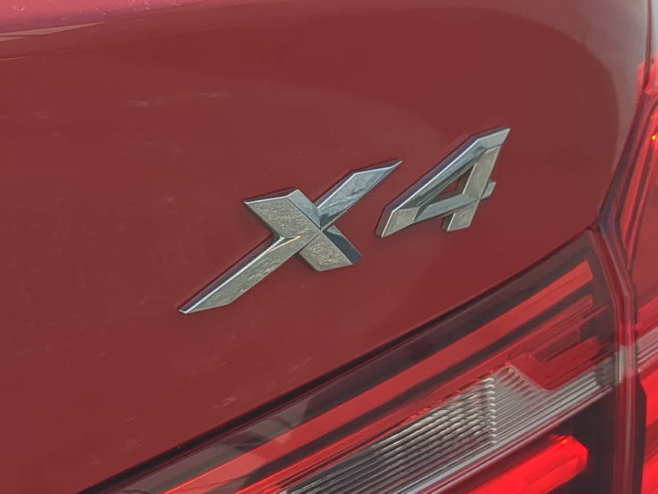 Thumbnail: 2016 BMW X4 - 13