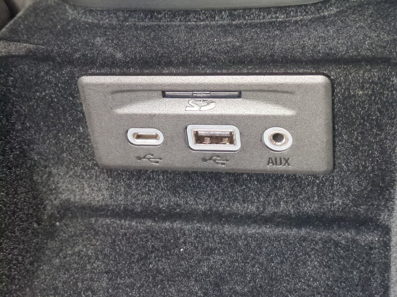 Thumbnail: 2021 Chevrolet Corvette - 28