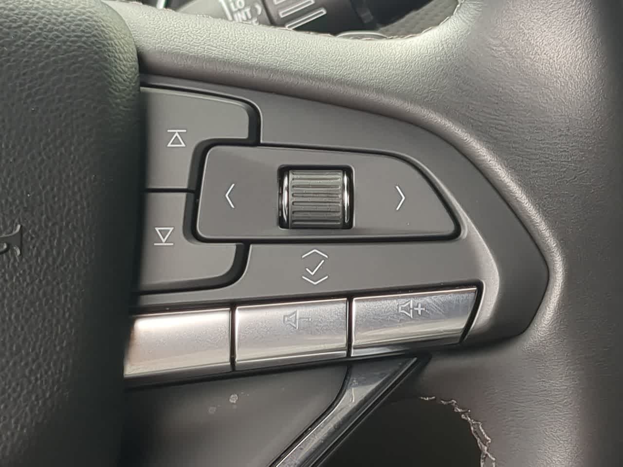 Thumbnail: 2024 Cadillac XT6 - 27