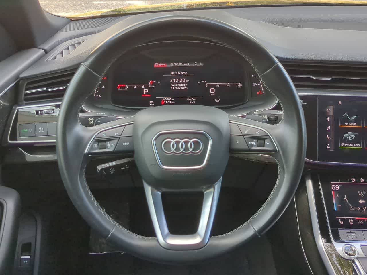 Thumbnail: 2021 Audi Q8 - 23