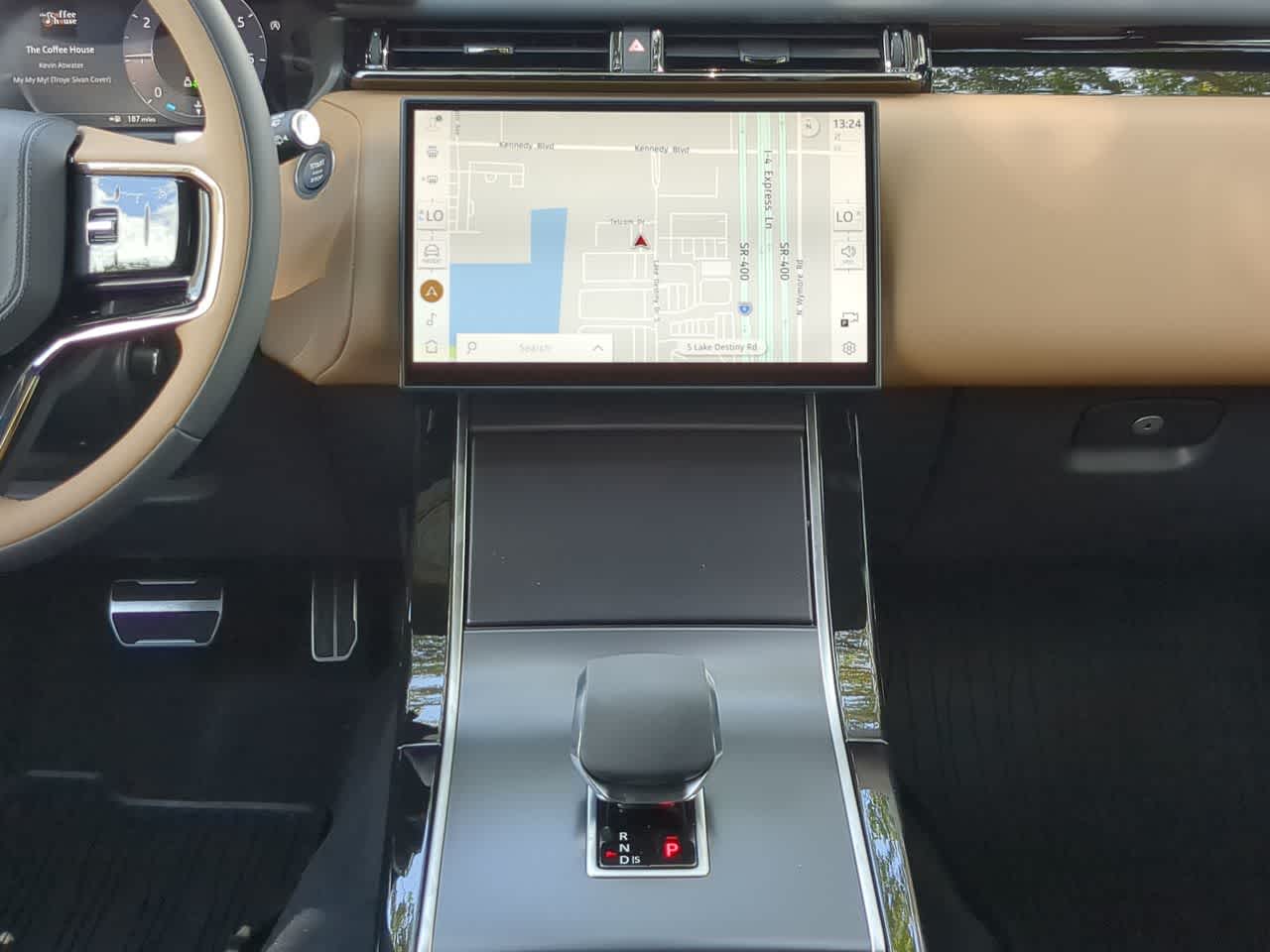 Thumbnail: 2026 Land Rover Range Rover Velar - 30