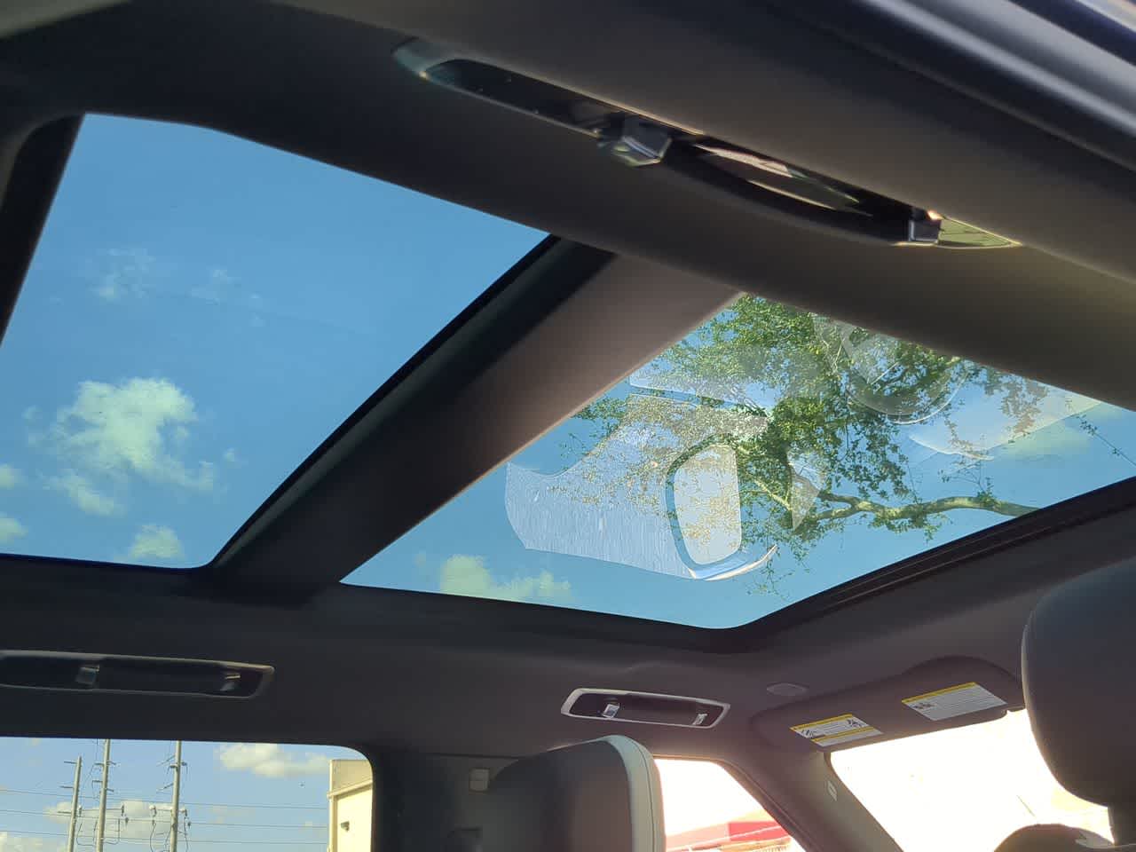 Thumbnail: 2025 Land Rover Range Rover Sport - 21