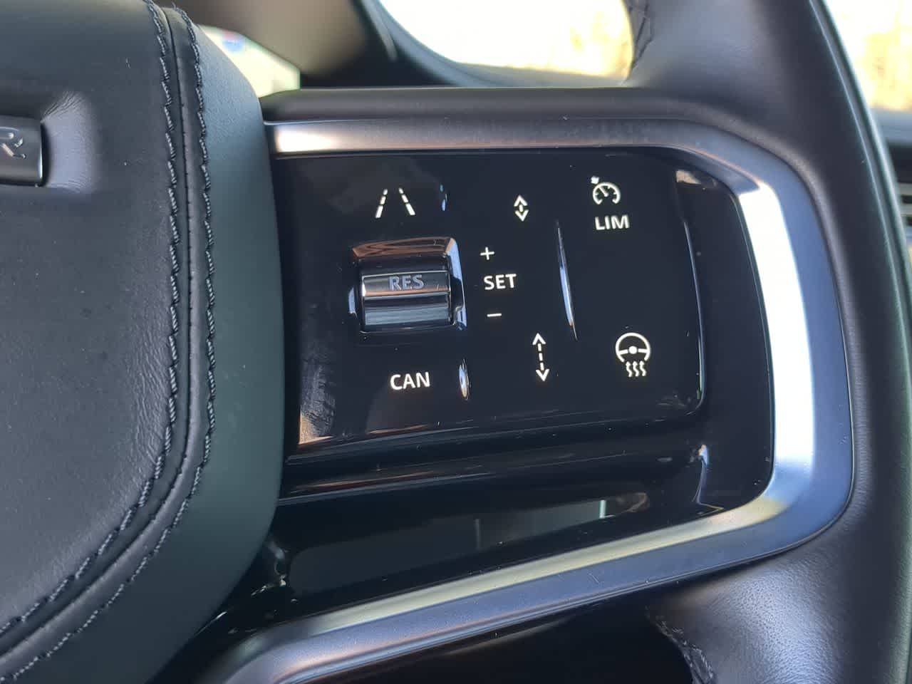 Thumbnail: 2023 Land Rover Range Rover Sport - 27