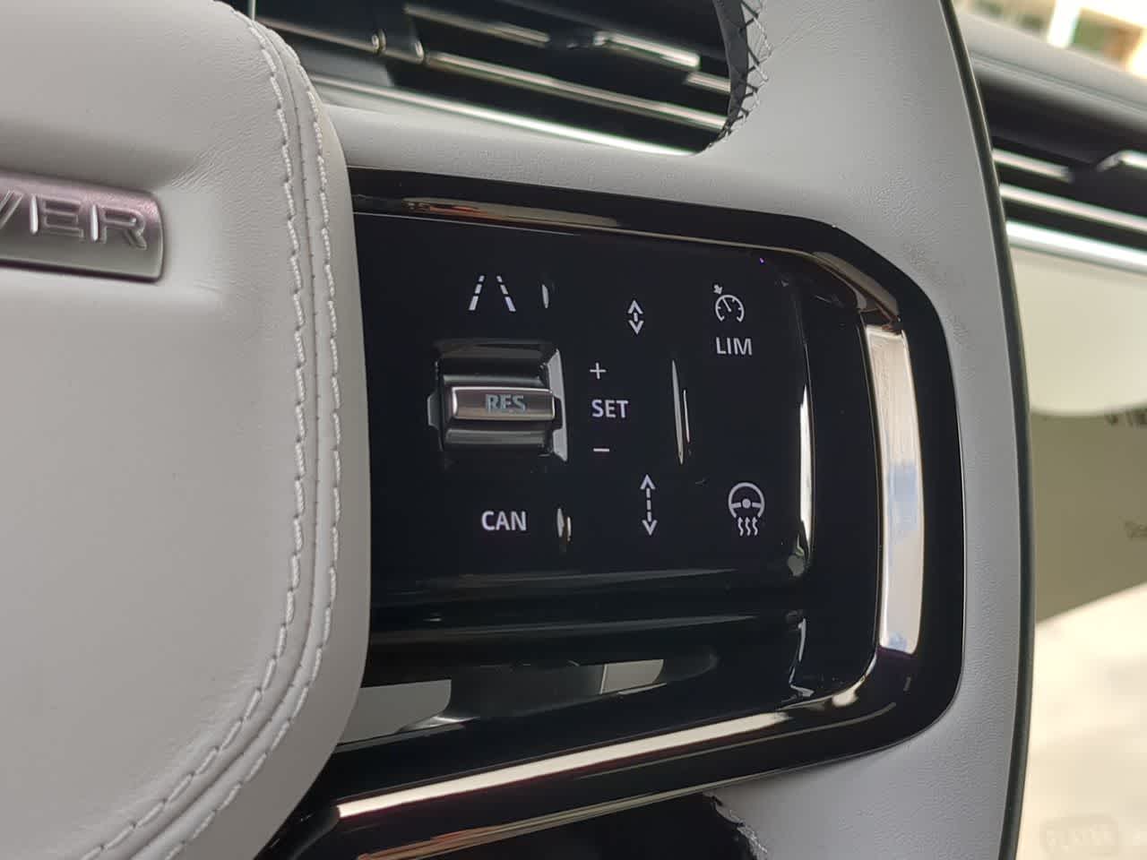 Thumbnail: 2025 Land Rover Range Rover Sport - 26