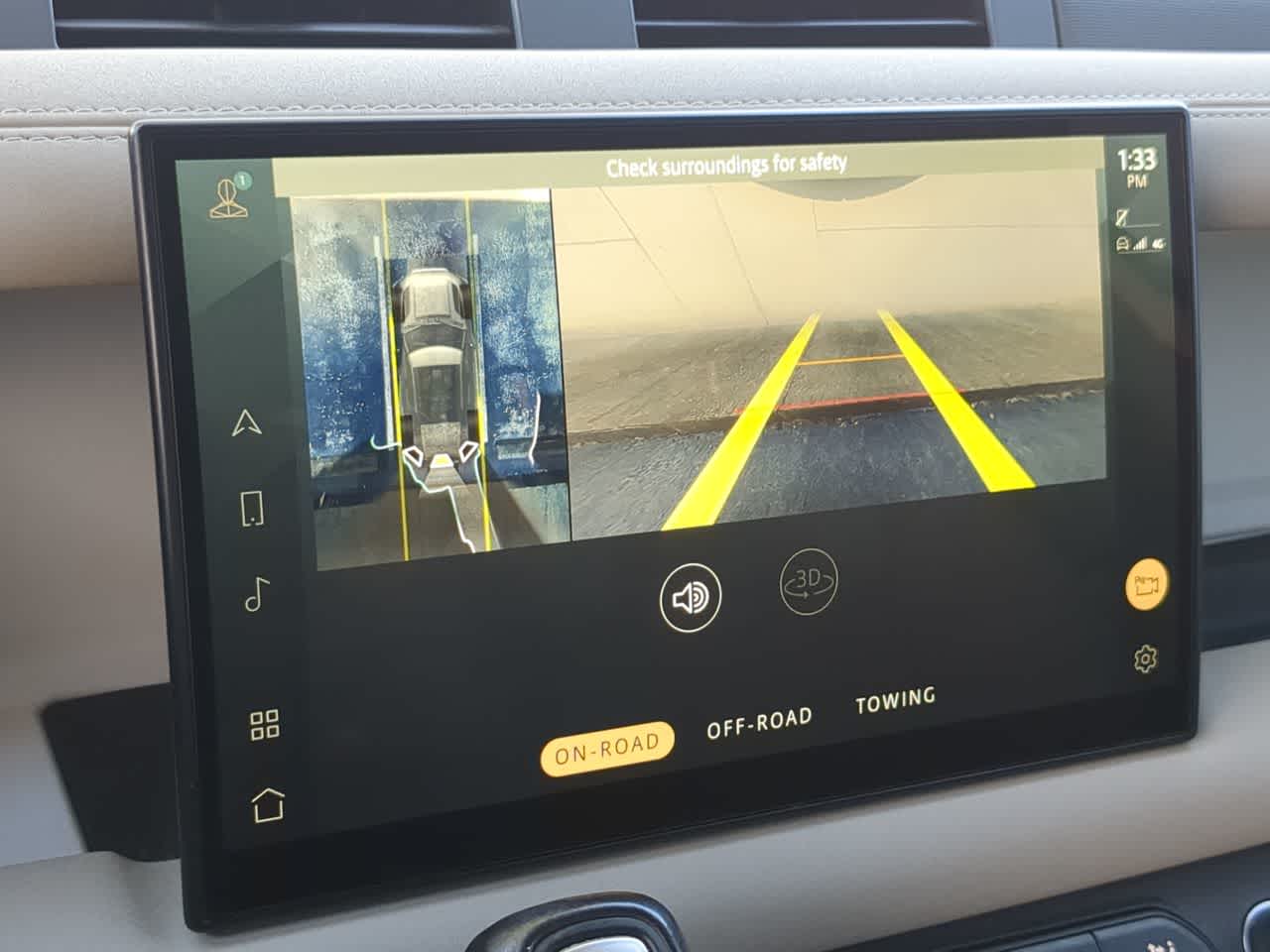 Thumbnail: 2022 Land Rover Defender - 32